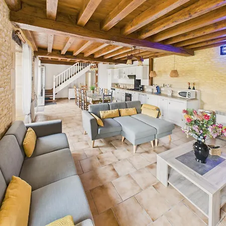 Pour 12 Avec Terrasse Et Piscine Partagée Casa vacanze *