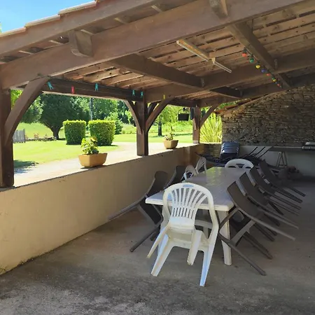 Pour 12 Avec Terrasse Et Piscine Partagée Casa vacanze Saint-Crépin-et-Carlucet